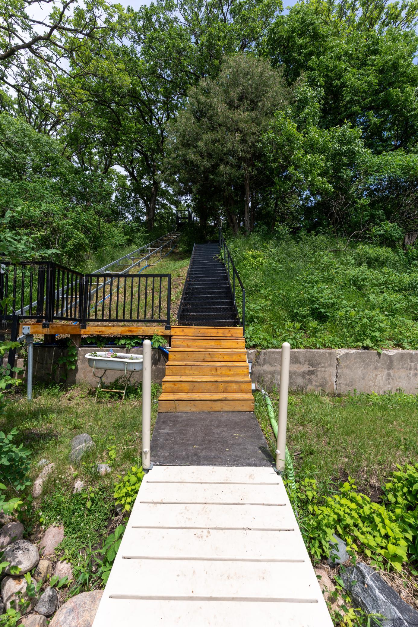 Staircase + trolly landing