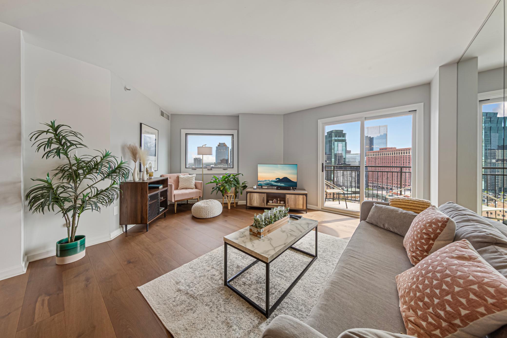 Welcome to 1225 LaSalle, Unit 2101 with sweeping views of downtown.