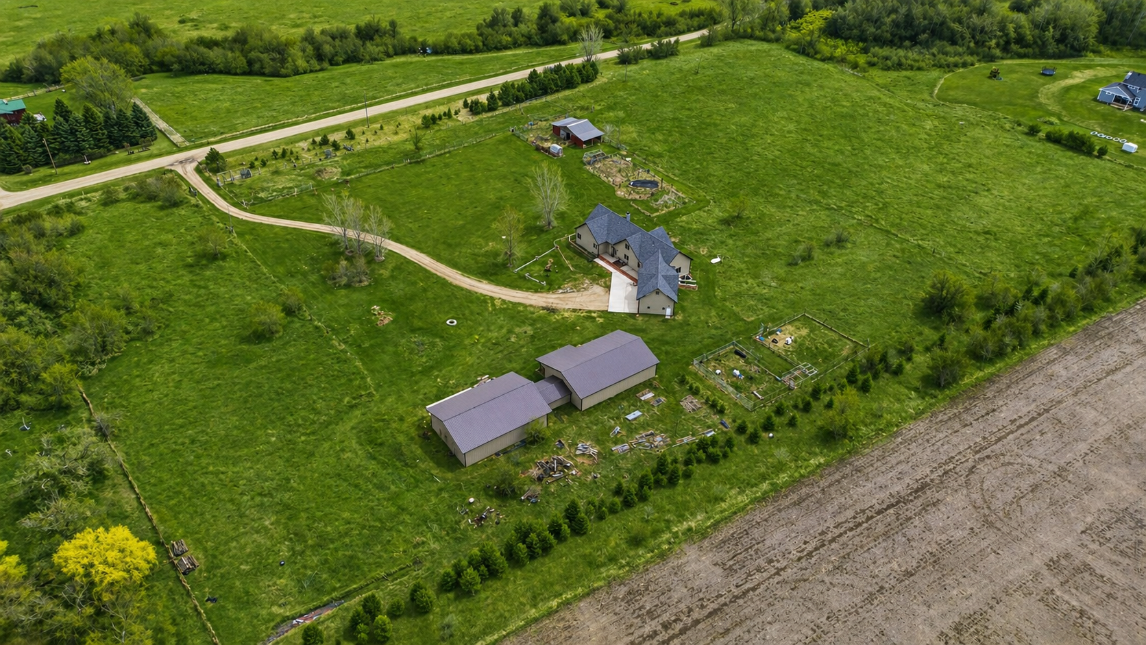 Drone -4 Green Grass