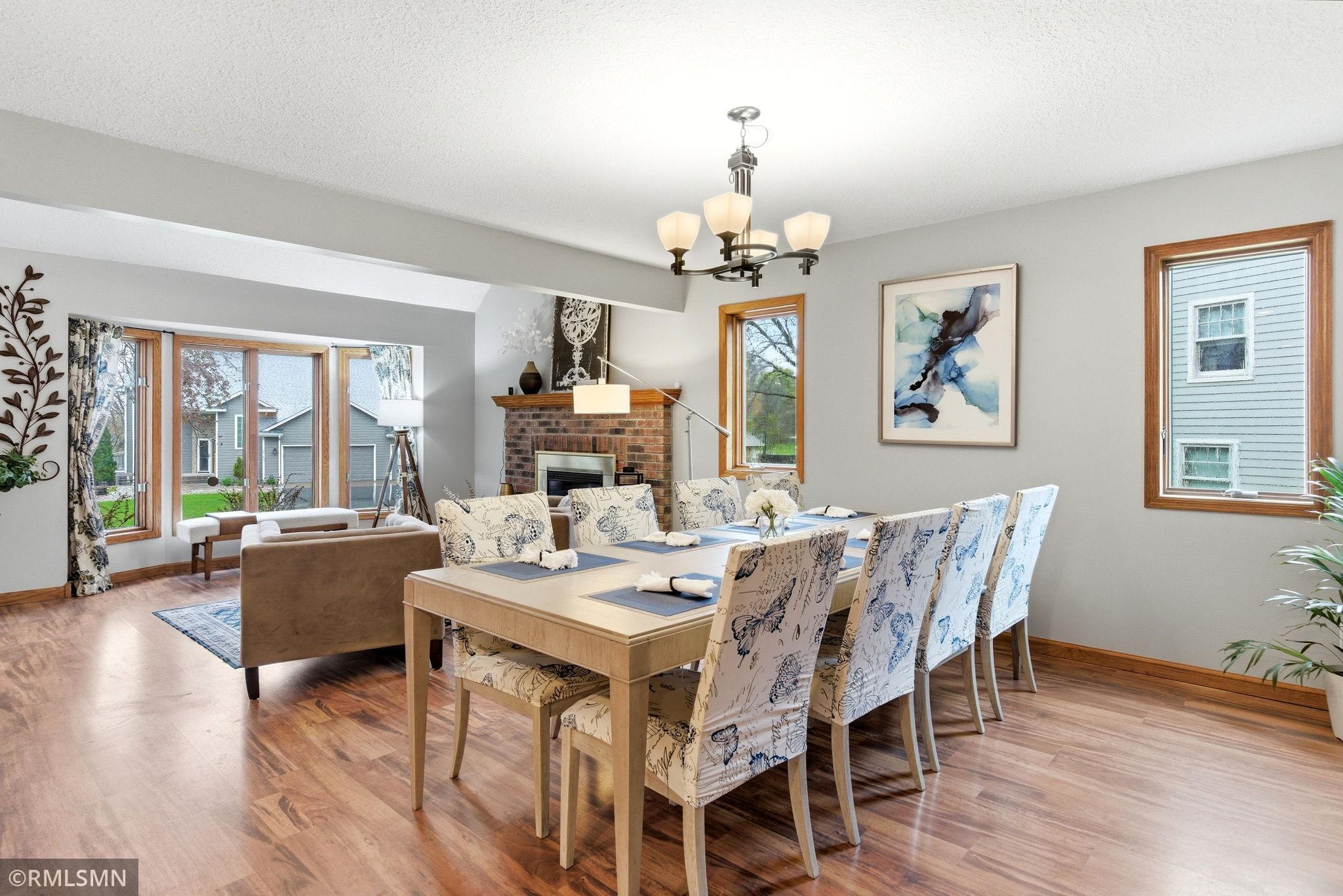 DiningArea.jpg