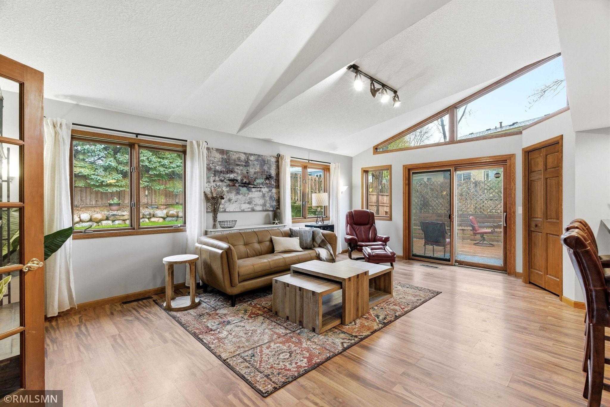 FamilyRoom.jpg