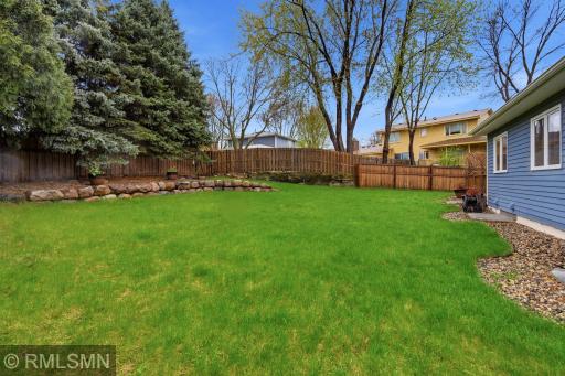 8758 Dallas Lane N, Maple Grove, MN 55369