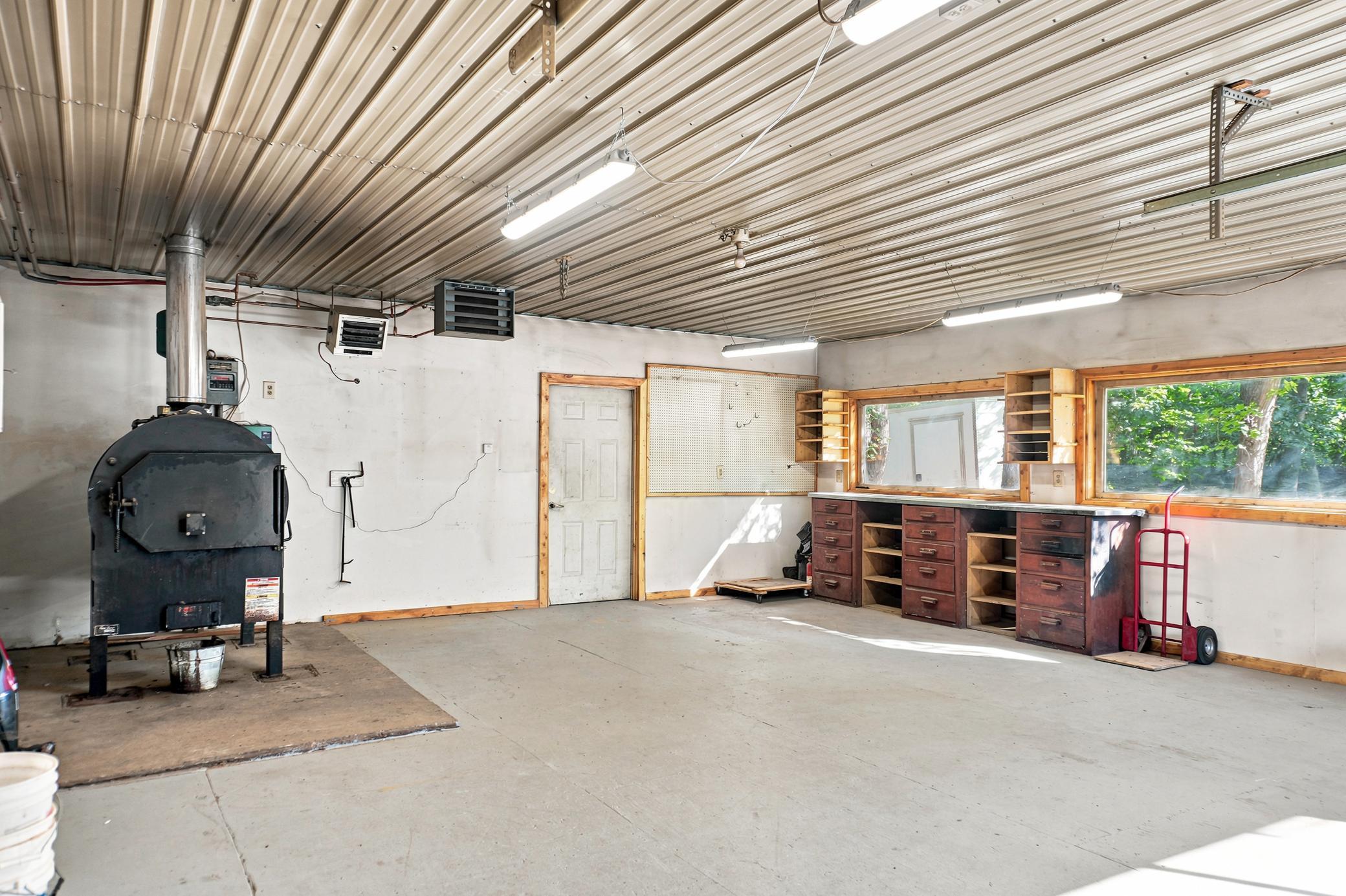 shed1.jpg