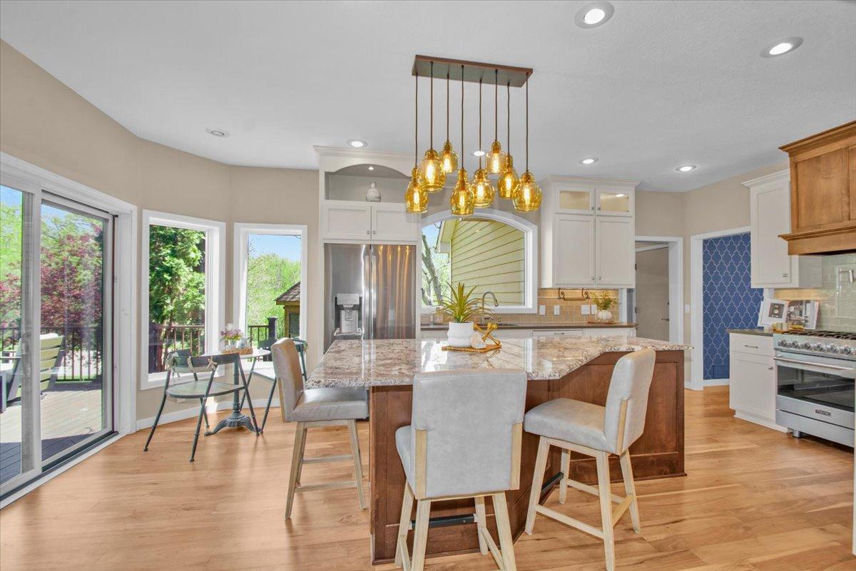 Kitchen center Island
