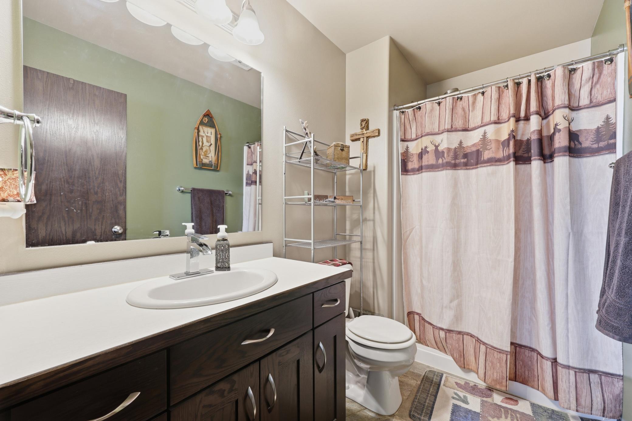 Bathroom - Primary