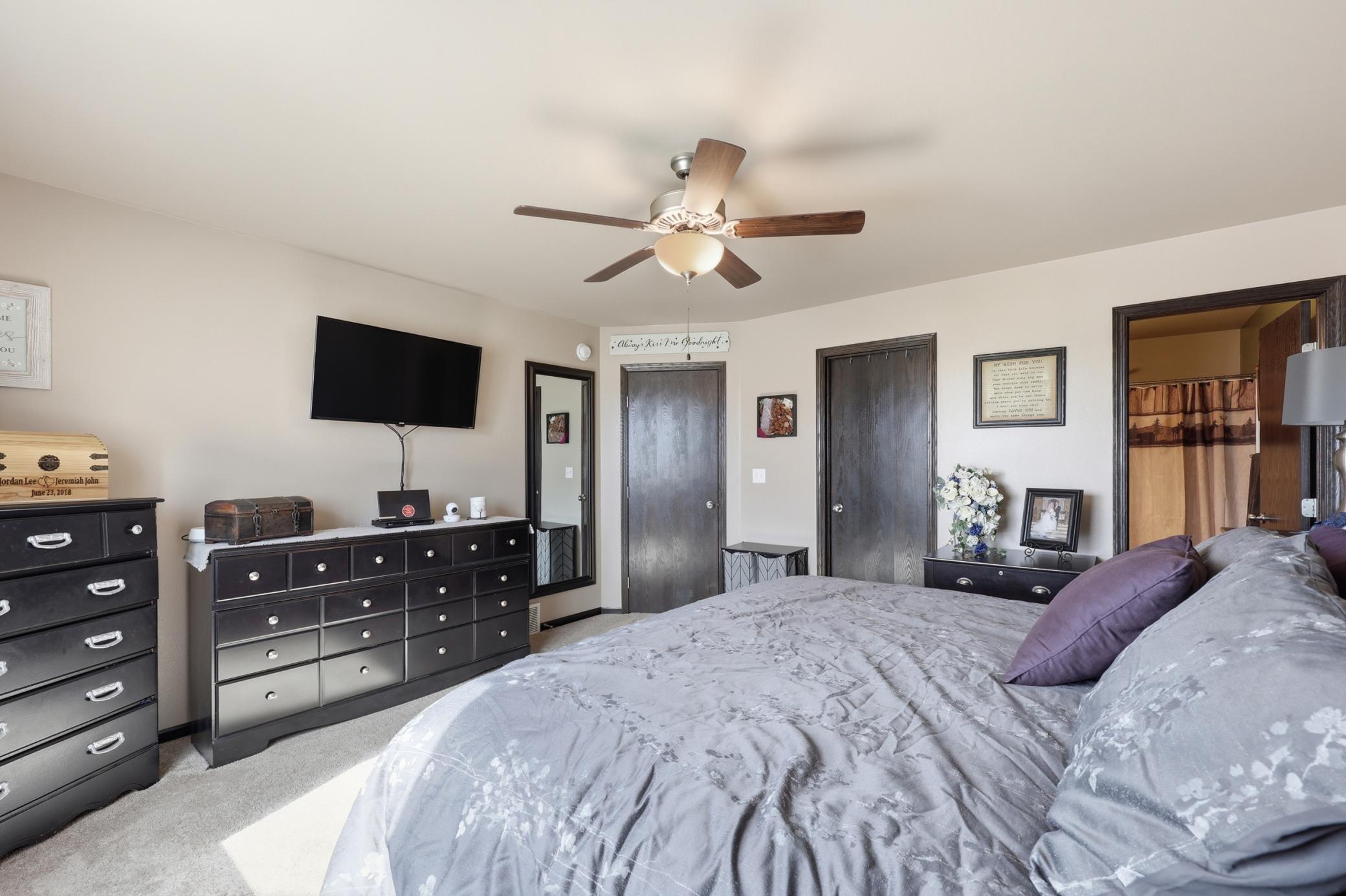 Bedroom - Primary