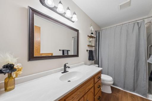 Upper Main Bath