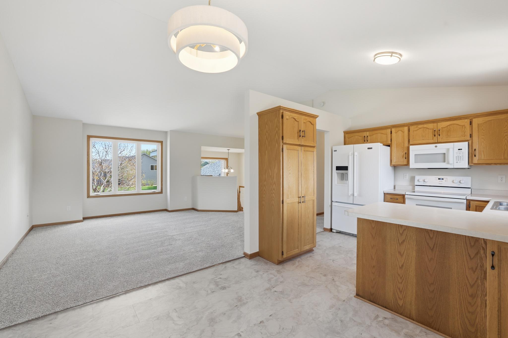 All-new paint and flooring!