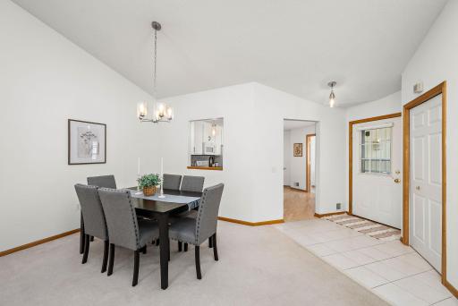 18639 Kalmar Trail, Lakeville, MN 55044