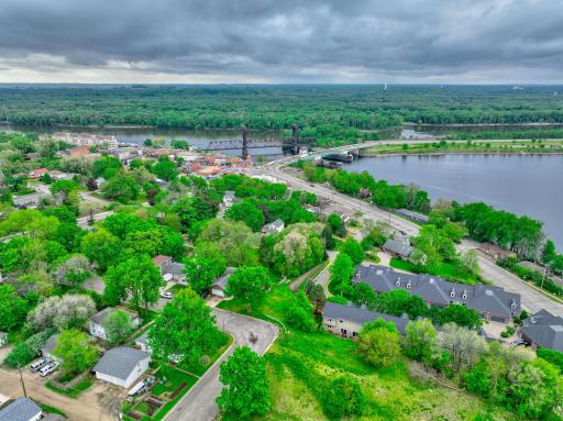 Set in a welcoming neighborhood within walking distance to Downtown Prescott and the St. Croix River.
