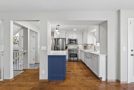 1289 Castle Court, Golden Valley, MN 55427