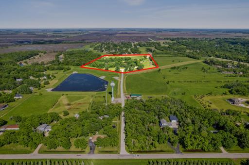 700 62nd Avenue N, Moorhead, MN 56560