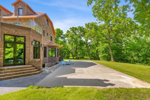 700 62nd Avenue N, Moorhead, MN 56560