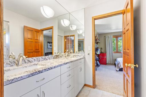 700 62nd Avenue N, Moorhead, MN 56560