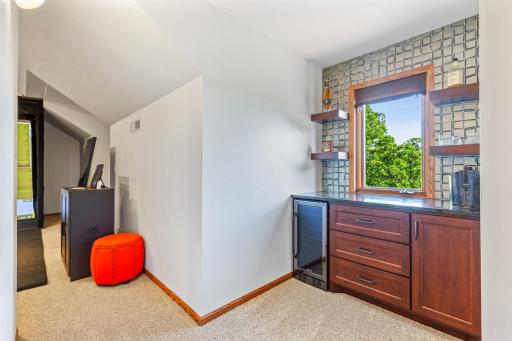 700 62nd Avenue N, Moorhead, MN 56560