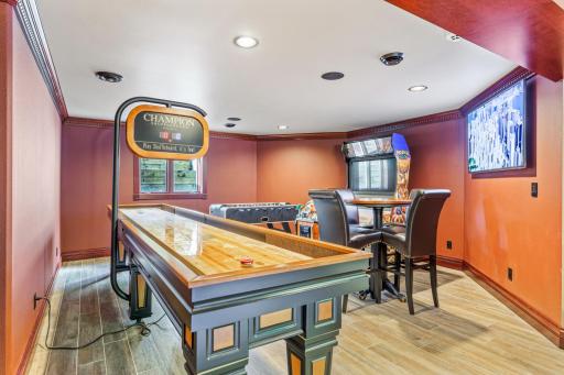 700 62nd Avenue N, Moorhead, MN 56560