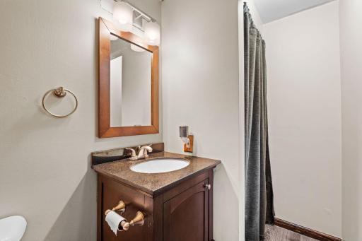 29-web-or-mls-3716 Brookdale Cir N-29.jpg