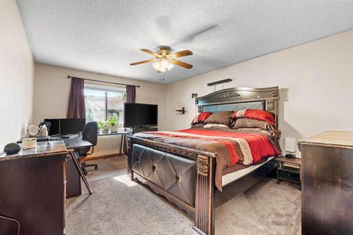 18-web-or-mls-3716 Brookdale Cir N-18.jpg