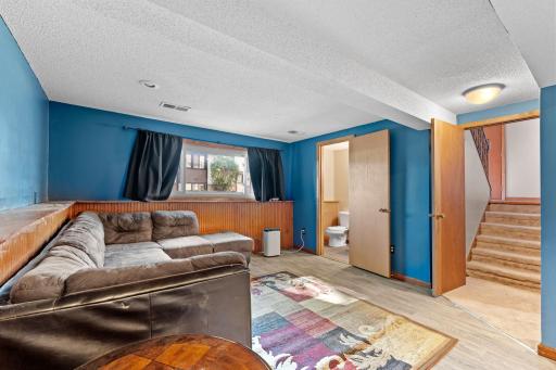 26-web-or-mls-3716 Brookdale Cir N-26.jpg