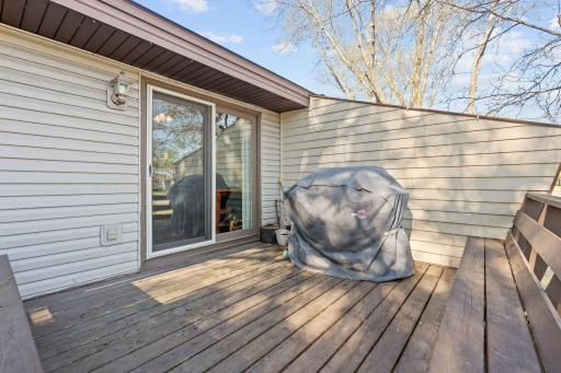 3716 Brookdale Circle N, Brooklyn Park, MN 55443