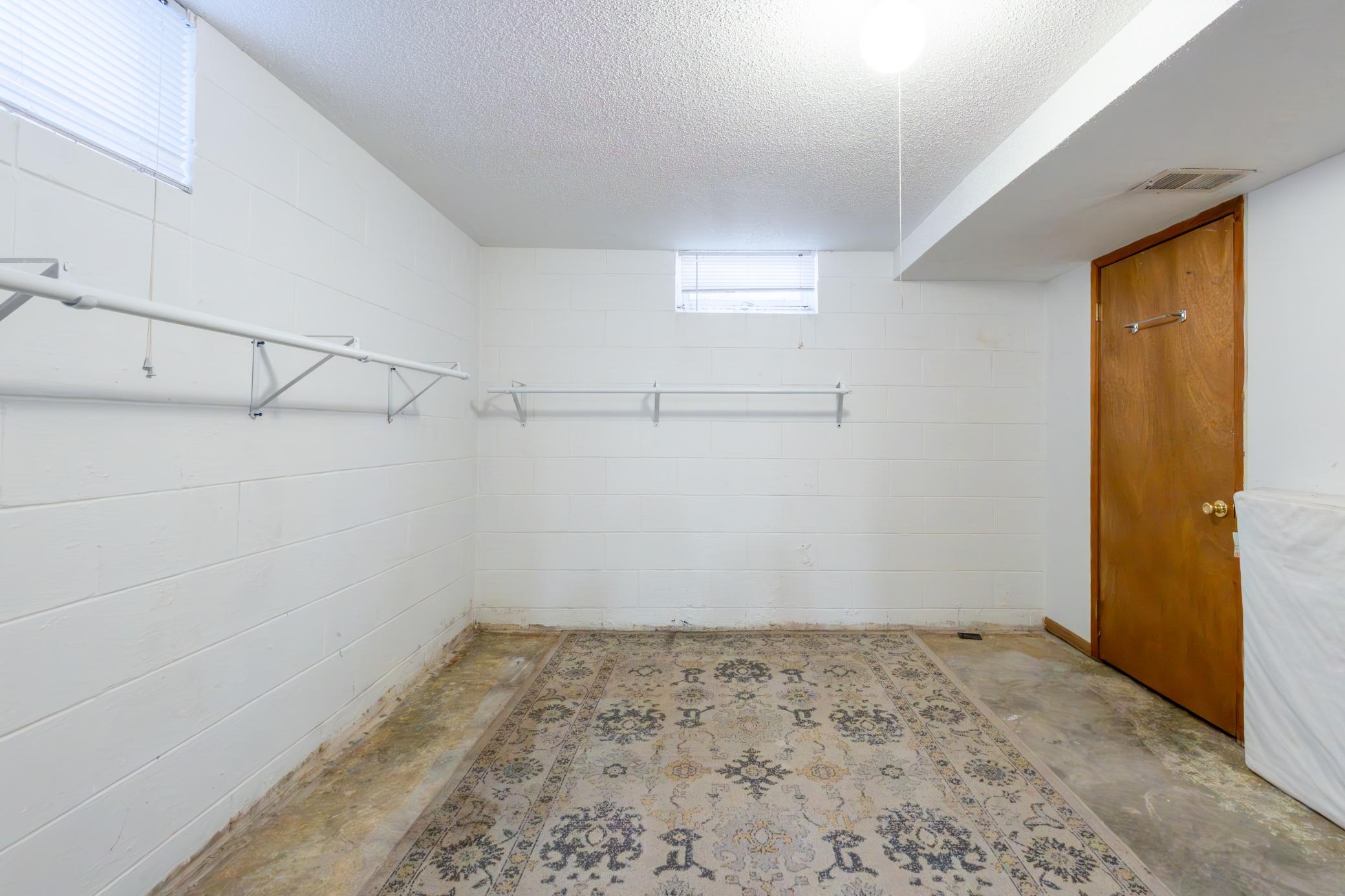 Additional storage room