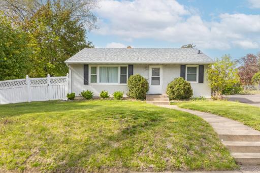 1771 Ivy Avenue E, Saint Paul, MN 55106
