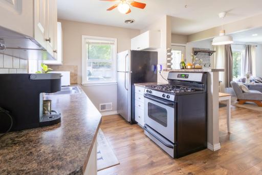 1771 Ivy Avenue E, Saint Paul, MN 55106