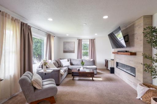 1771 Ivy Avenue E, Saint Paul, MN 55106