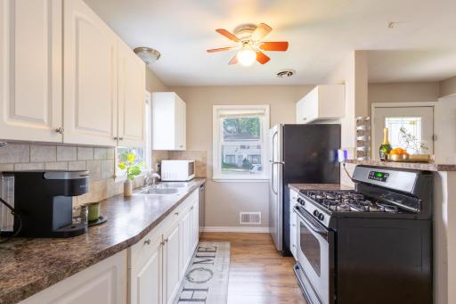 1771 Ivy Avenue E, Saint Paul, MN 55106