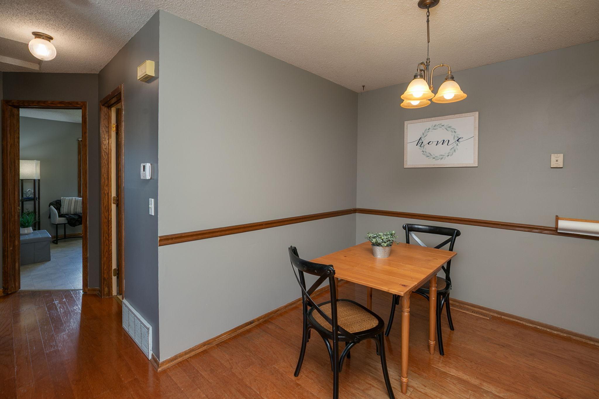 8-web-or-mls-08-Dining Room.jpg