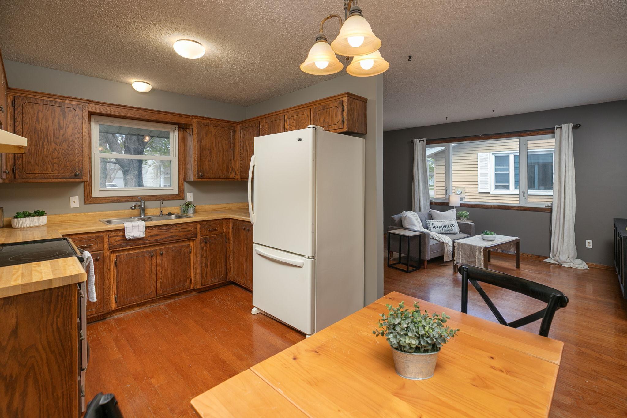 10-web-or-mls-10-Dining Room.jpg