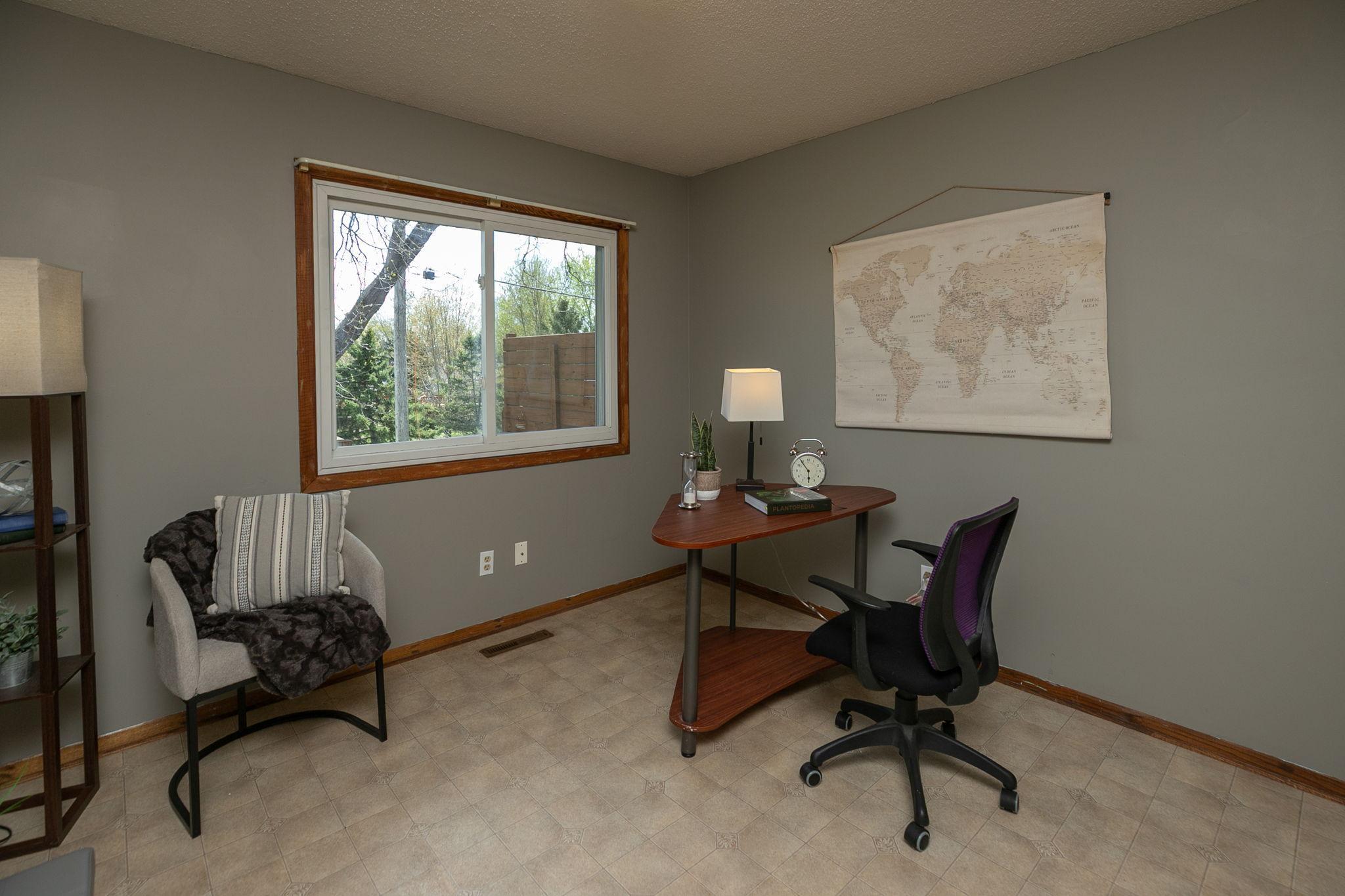 17-web-or-mls-17-Bedroom 2.jpg