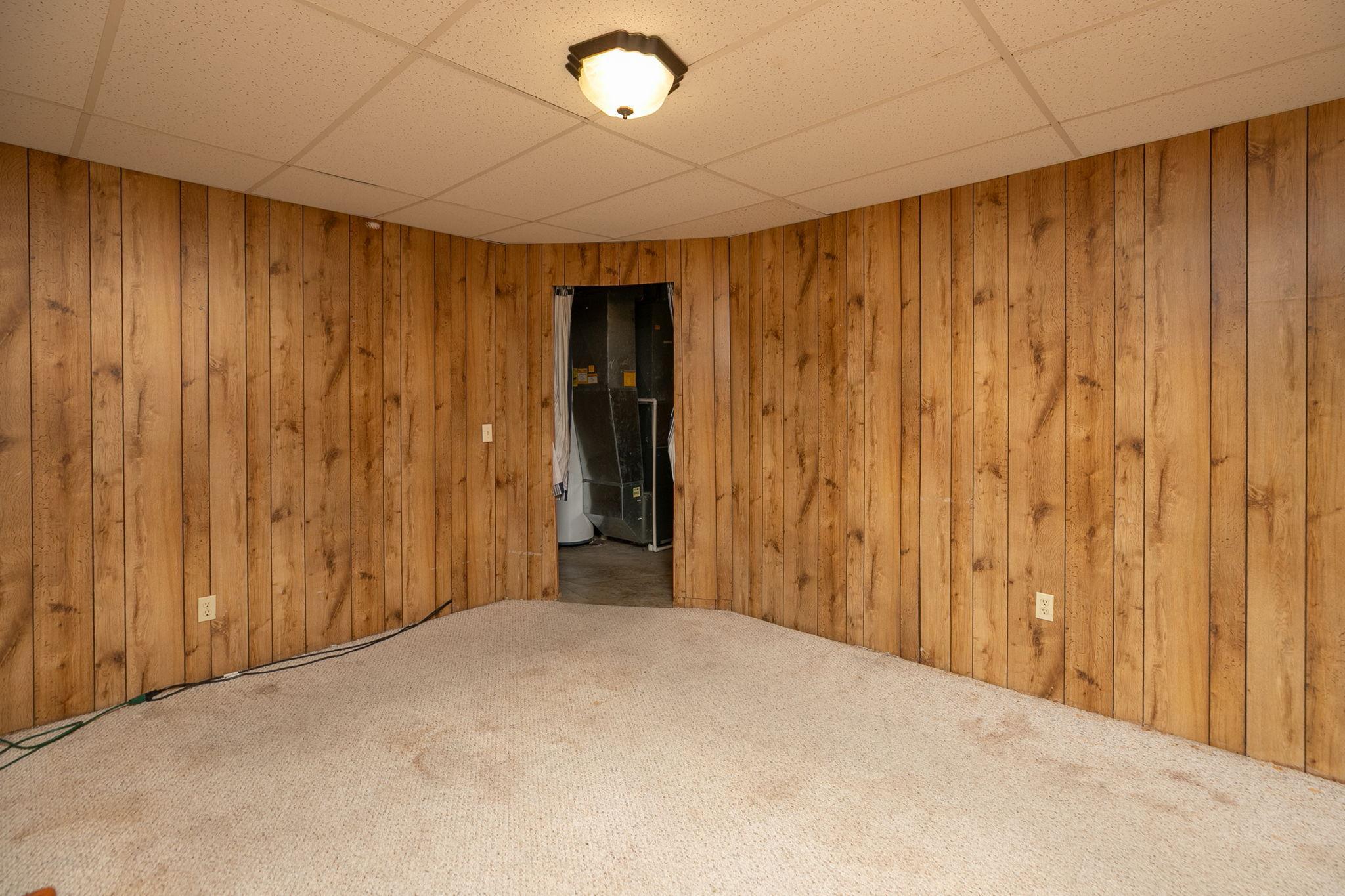 25-web-or-mls-25-Family Room.jpg