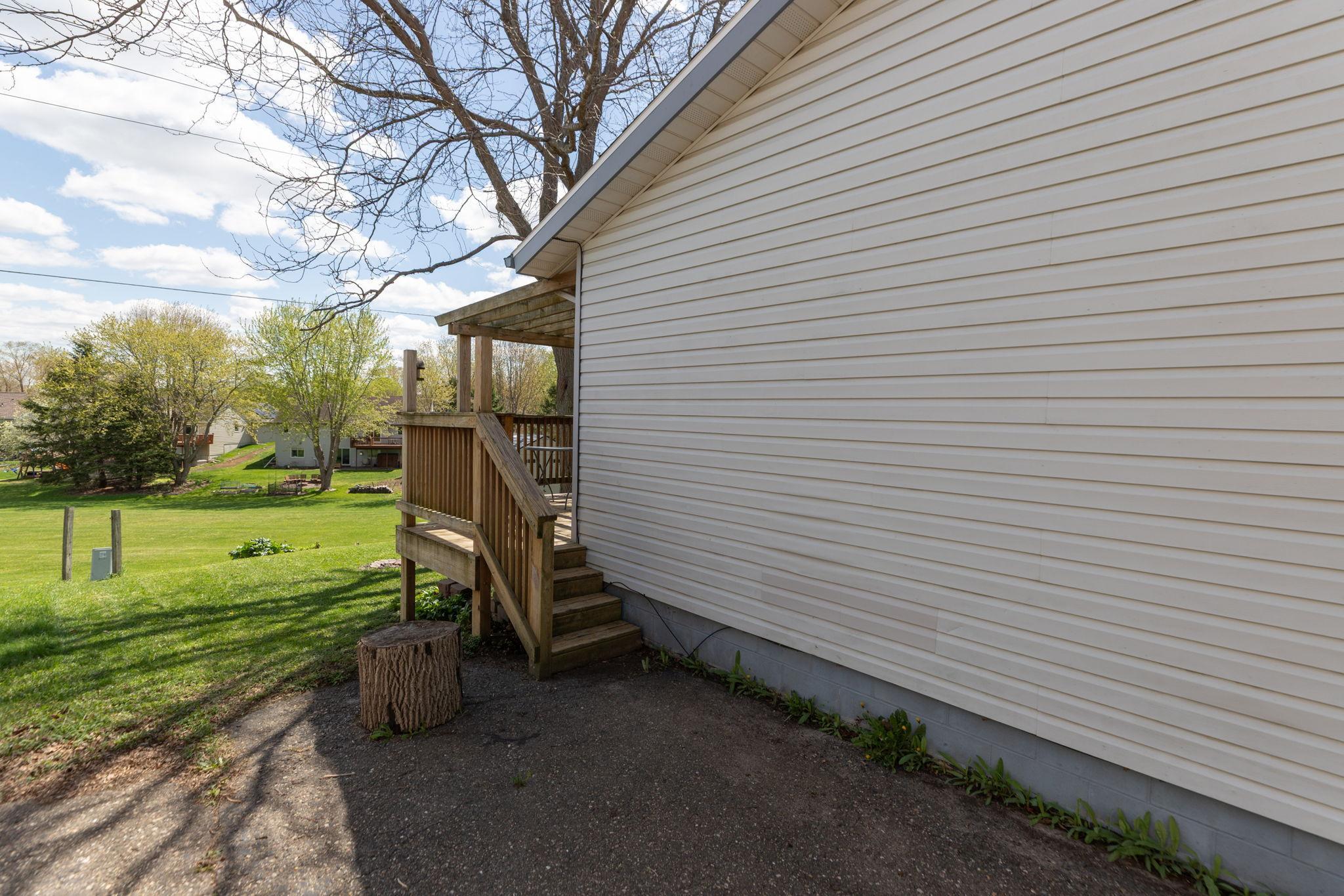 27-web-or-mls-27-Back View.jpg