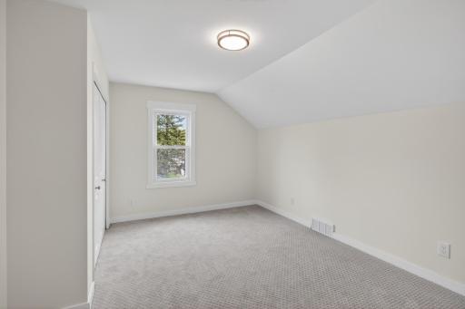 1806 Sherwood Avenue, Saint Paul, MN 55119