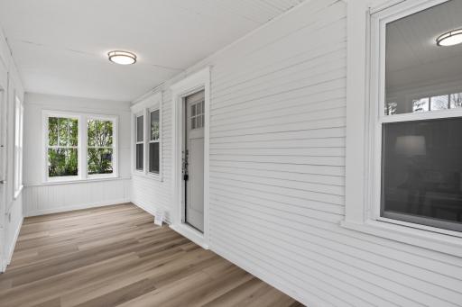 1806 Sherwood Avenue, Saint Paul, MN 55119