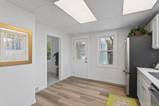 1806 Sherwood Avenue, Saint Paul, MN 55119