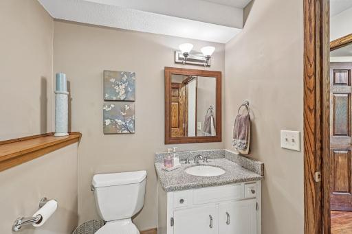 10905 34th Avenue N, Minneapolis, MN 55441