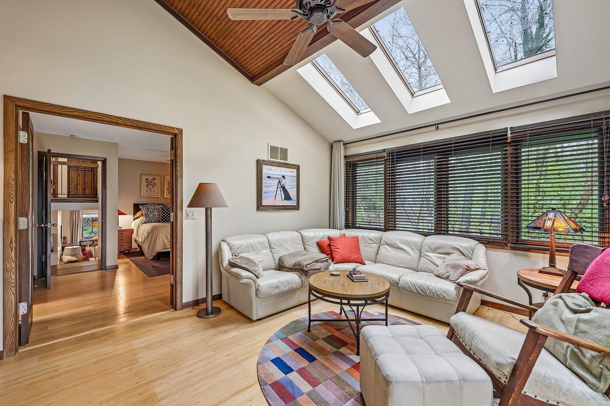 Love this sitting room!
