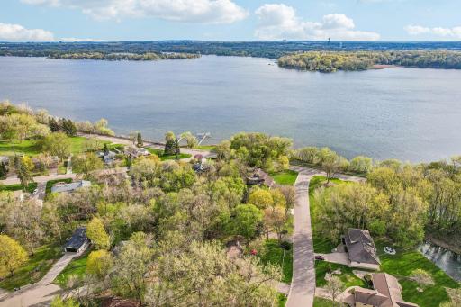 10905 34th Avenue N, Minneapolis, MN 55441