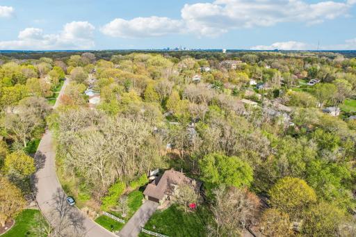 10905 34th Avenue N, Minneapolis, MN 55441