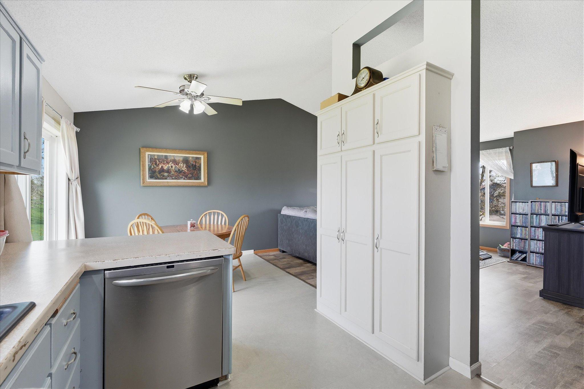 17-524 Frankfort Way [3002828]- 017.jpg