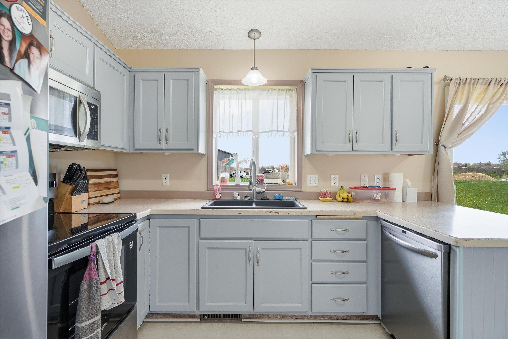 16-524 Frankfort Way [3002828]- 016.jpg