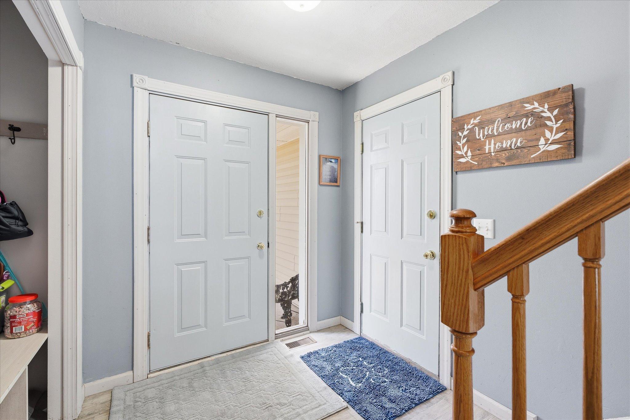 05-524 Frankfort Way [3002828]- 005.jpg