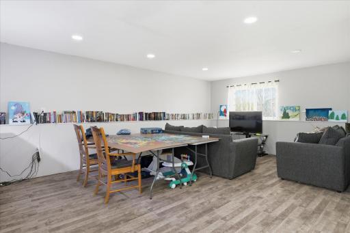 524 Frankfort Way, Waverly, MN 55390