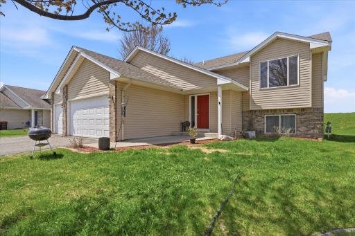 524 Frankfort Way, Waverly, MN 55390