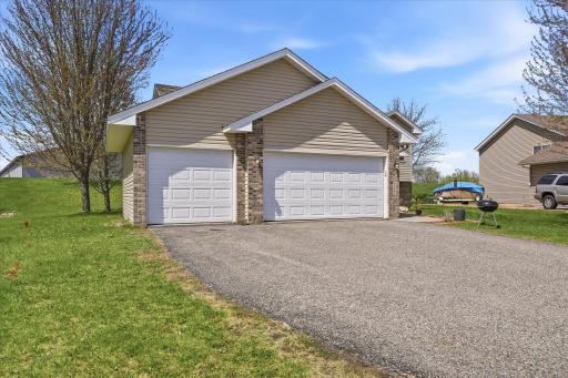 524 Frankfort Way, Waverly, MN 55390