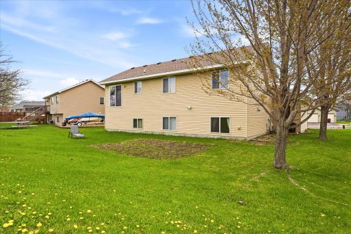 524 Frankfort Way, Waverly, MN 55390
