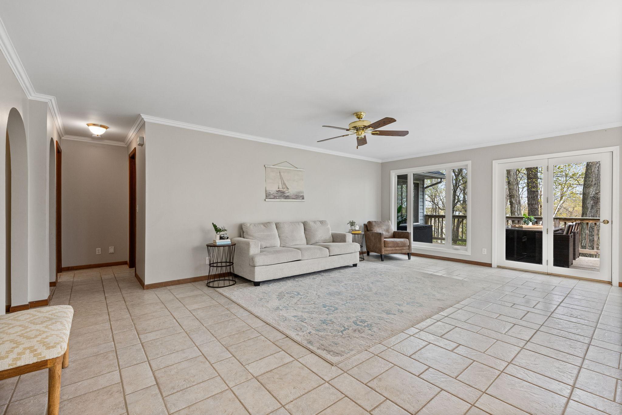 Entire main floor has in floor heat