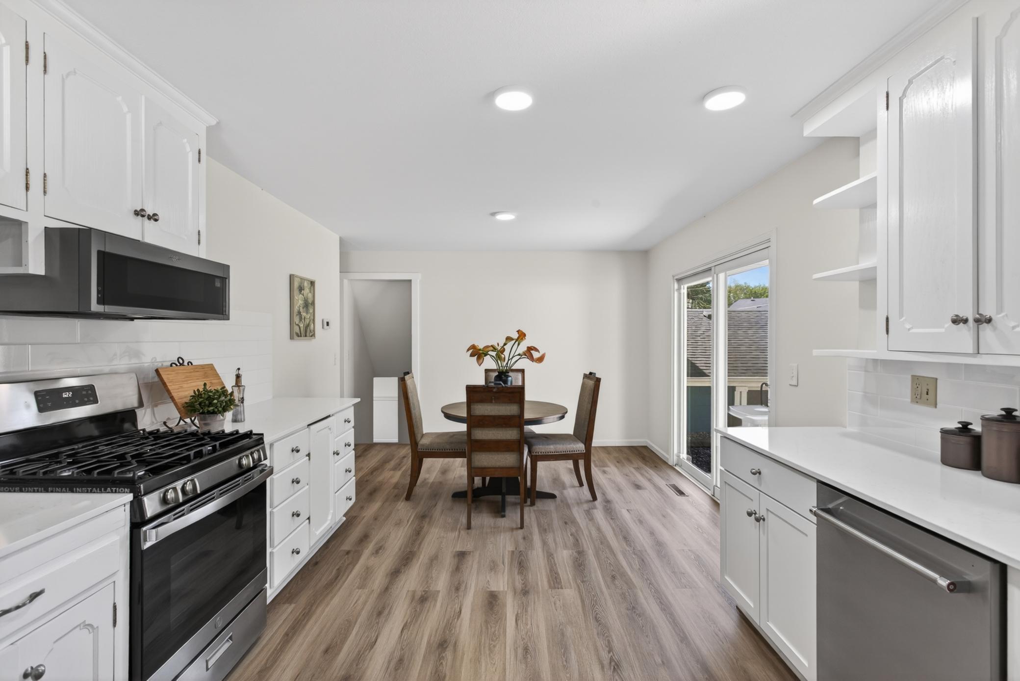Main level: kitchen